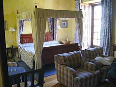 Parador room in Zamora